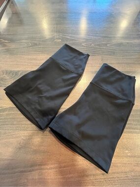 90 Degree By Reflex
Bike Shorts
Size: Medium 
Color: Black